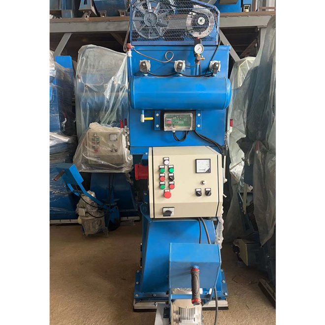 NEW R&D RQ550( Integrated (main shot blasting machine and dust collector Assembled together)